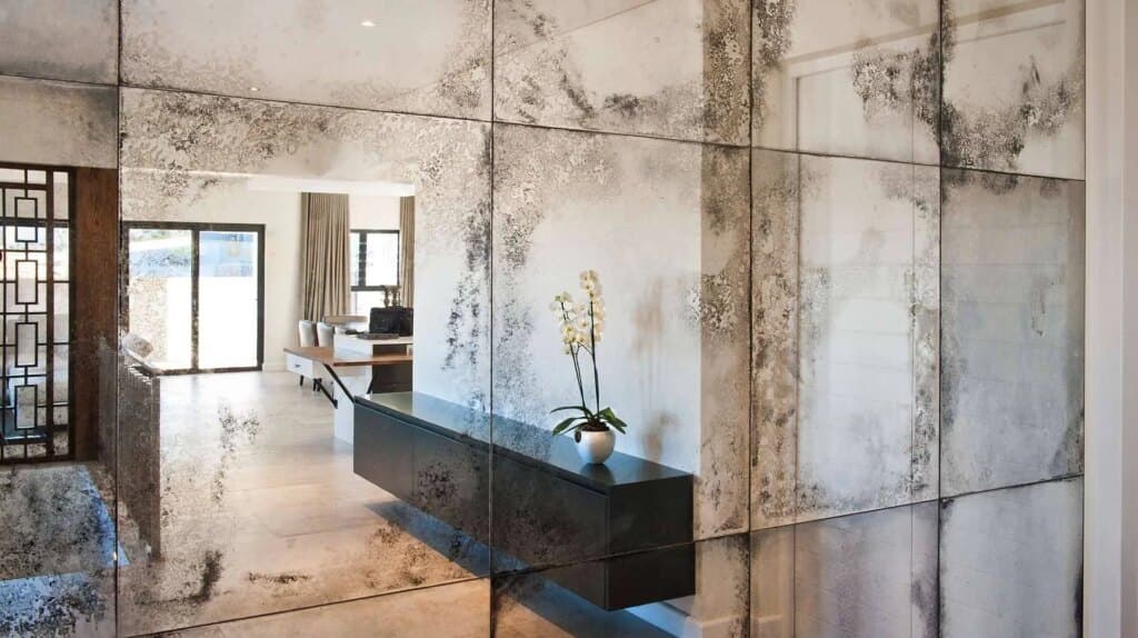 Glass wall cladding